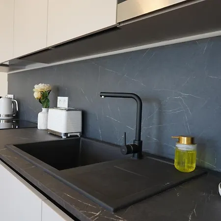 Monaco - Beautiful 6-8 People Apartment *