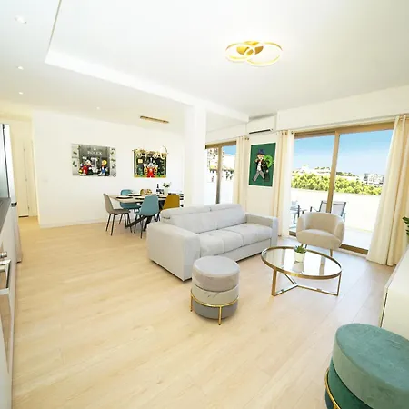 Monaco - Beautiful 6-8 People Beausoleil